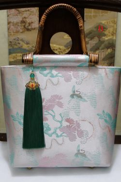 Ethnic Style Rattan Wood Embroidery Tassel Handbag