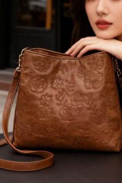 Fashion Brown Embroidered Inner Pocket Faux Leather Women Handbag