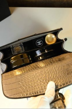 Fashion Gradient Red Crocodile Pattern Durable Women Handbags