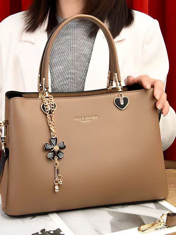 Fashionable And Versatile Apricot Leather Large Capacity Handbag