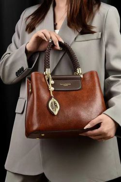 Fine Red Versatile Durable Leather Tote Handbag