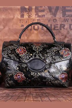 Fine retro gold Embossing Paintings Calf Leather Messenger Bag