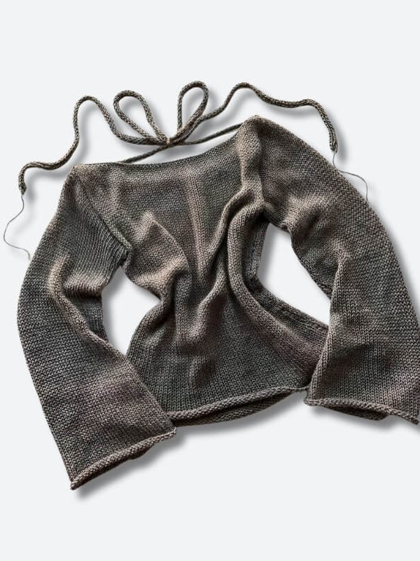 Flare Sleeved Knit Backless Top