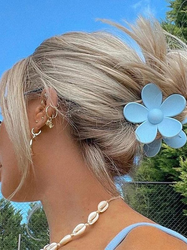 Flower Shaped Hair Clip