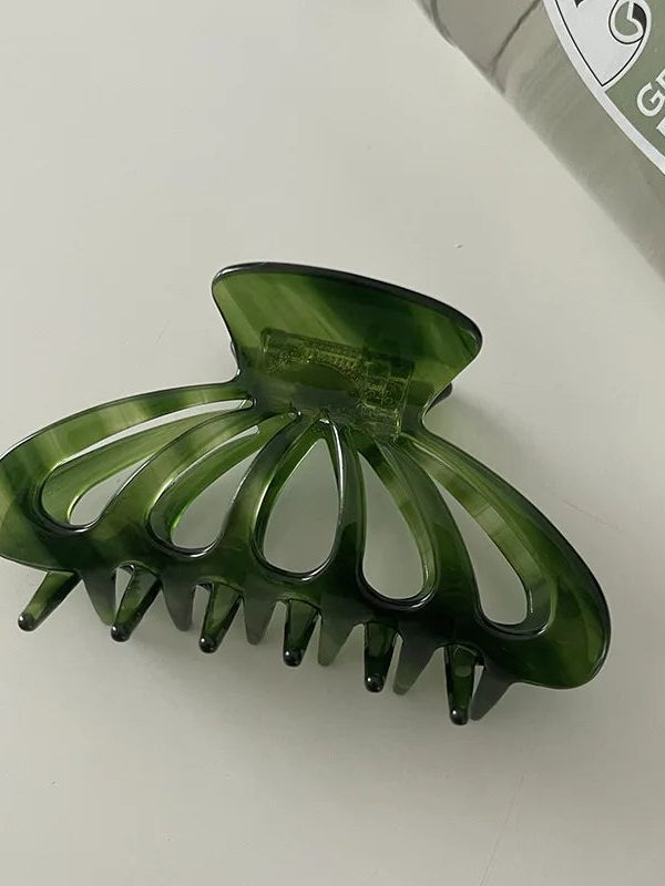 Forest Hair Claws