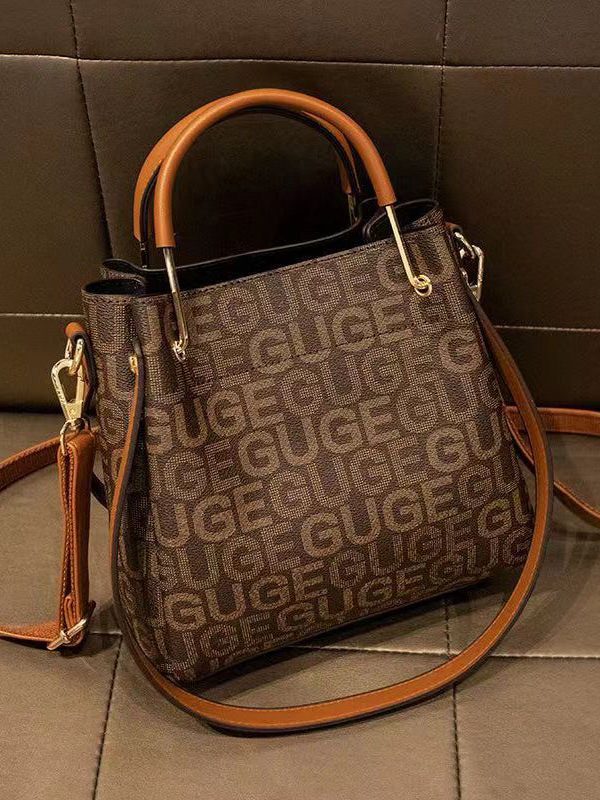 French 2025 New Cowhide Large Capacity Handbag