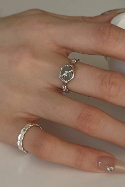 Gemstone Liquid Ring