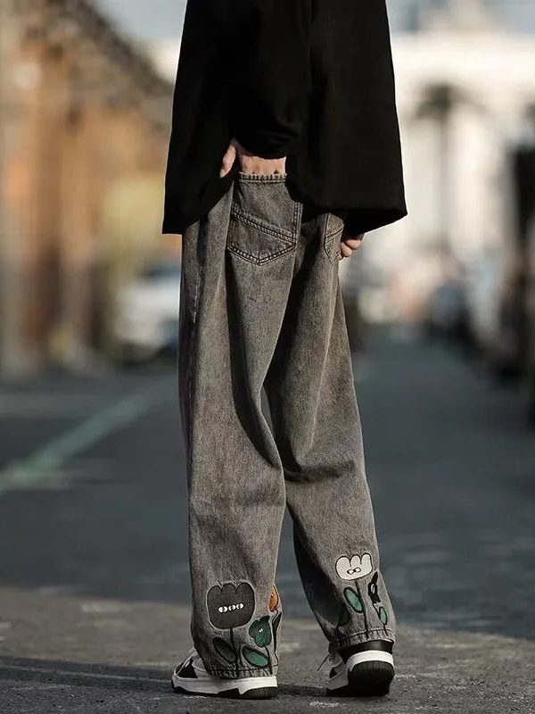 Graphic Baggy Jeans