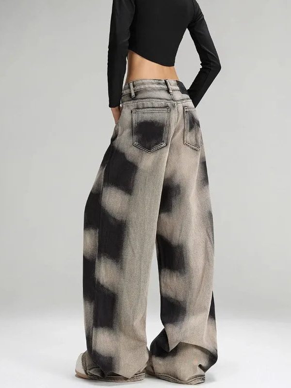 Grunge Sprayed Jeans