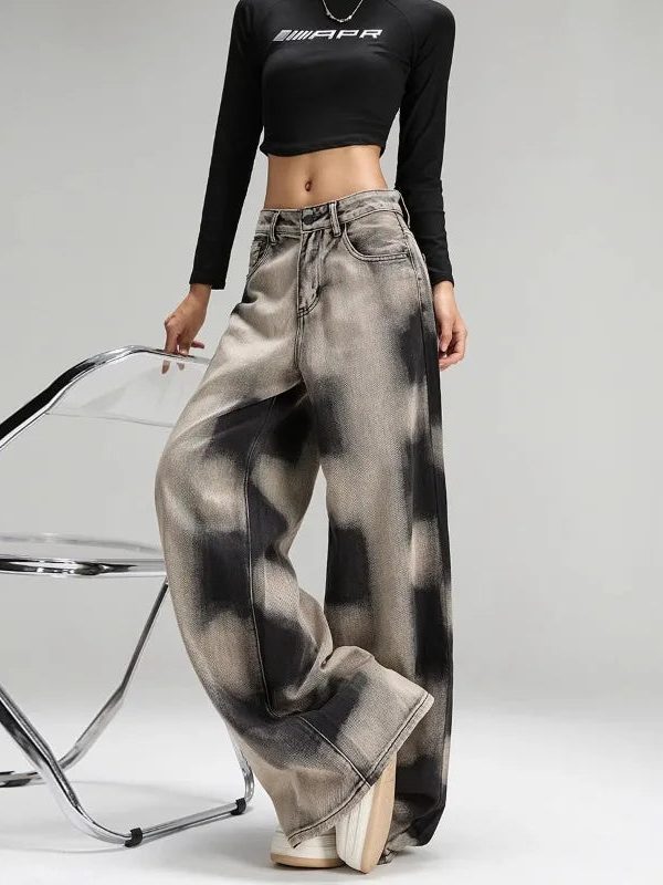 Grunge Sprayed Jeans