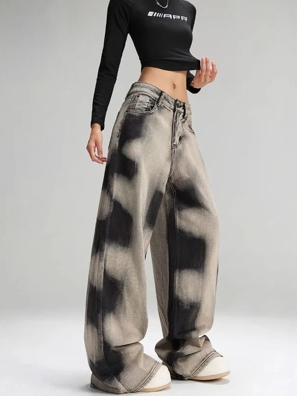 Grunge Sprayed Jeans