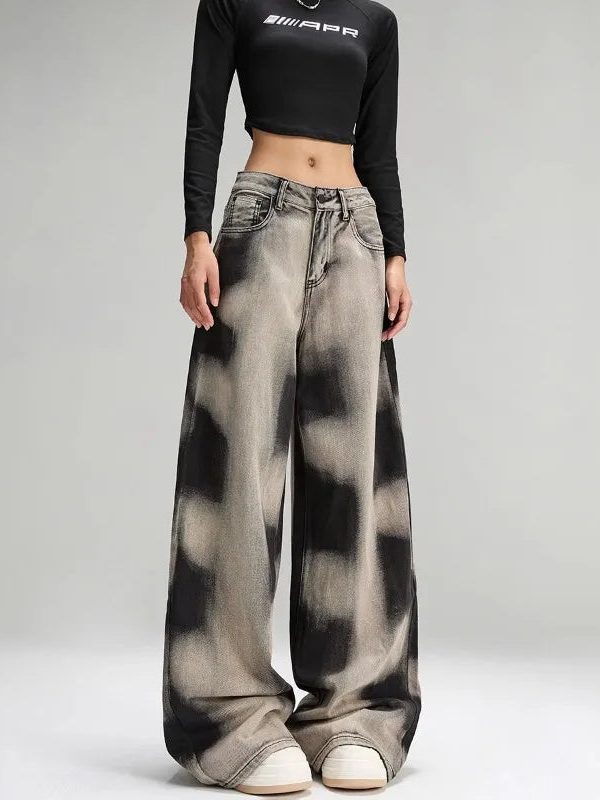 Grunge Sprayed Jeans