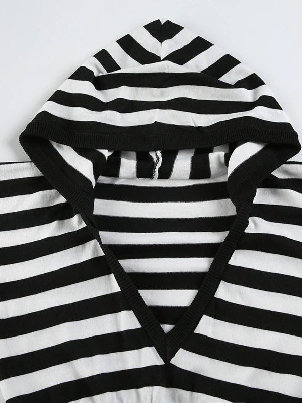 Grunge Striped Hooded Crop Top