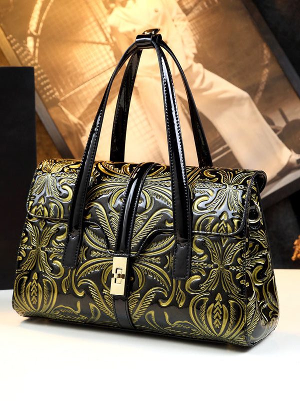 Handmade Retro Large Capacity Embossed Calf Leather Tote Handbag