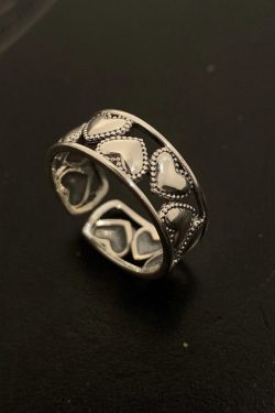 Hearts Band Ring