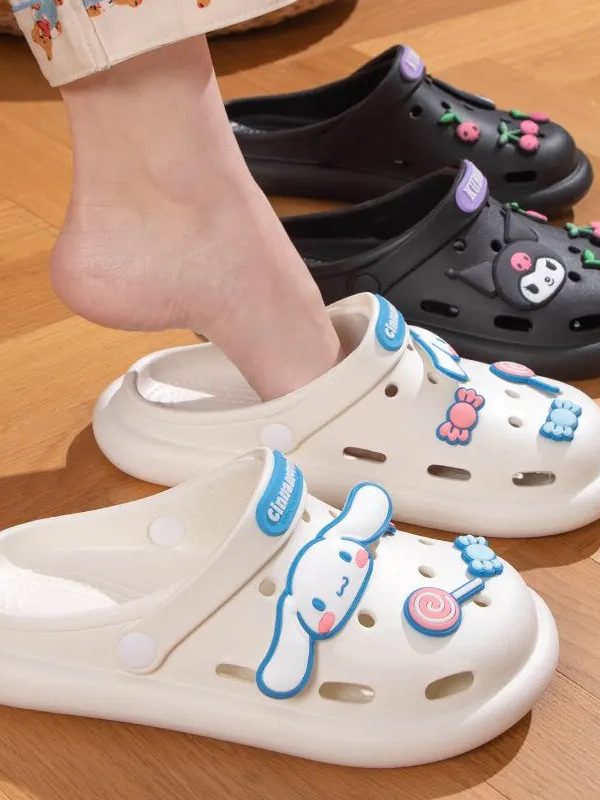 Hello Kitty Slippers