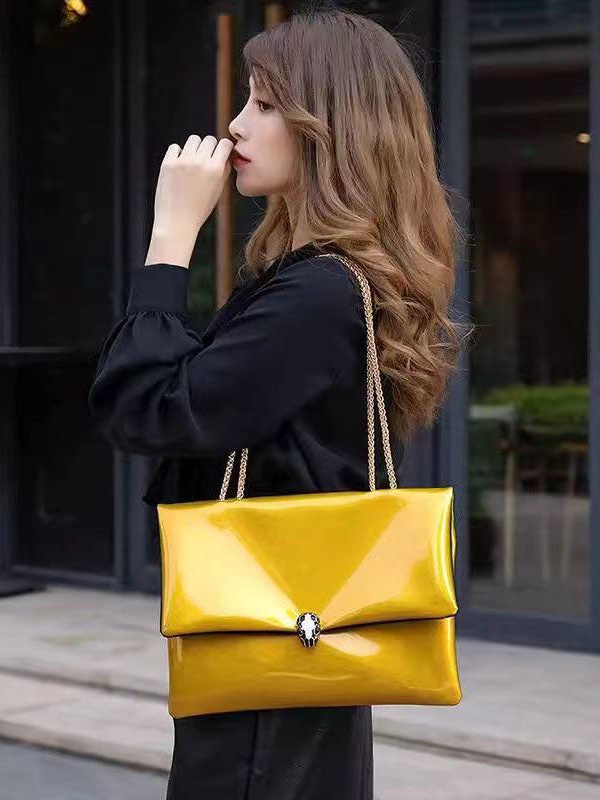 Large Capacity Fashionable Minimalist Chain Messenger Bag