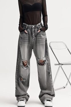 Light Wash Low Rise Ripped Jeans