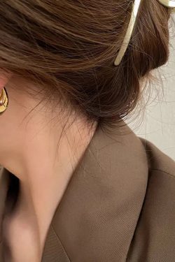 Minimal Round Earrings