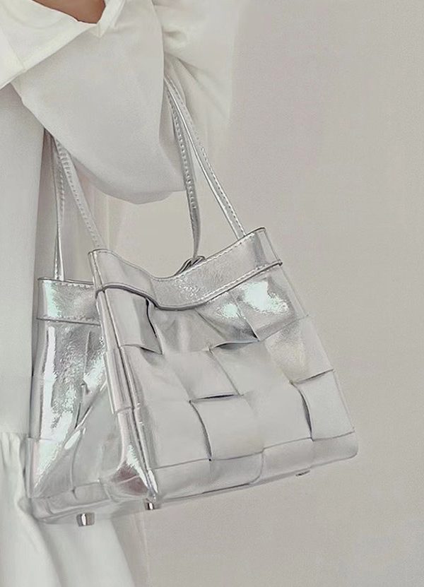 Natural Silk Zippered Faux Leather Tote Handbag