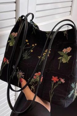 New Black Embroidered Large Capacity Canvas Shoulder Bag
