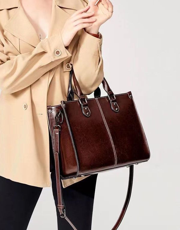 New Coffee Versatile European And American Cowhide Handbag
