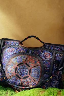 New Ethnic Style Embroidered Shoulder Crossbody Bag