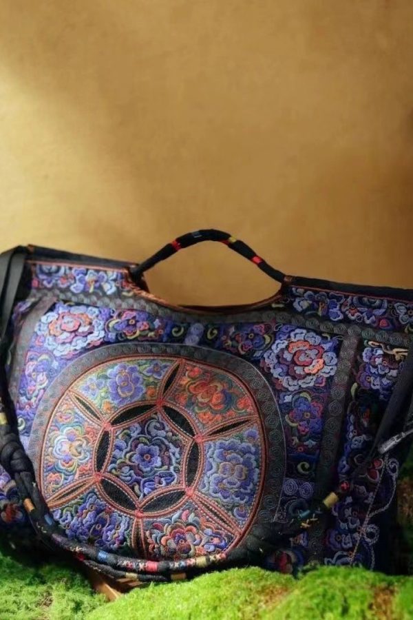 New Ethnic Style Embroidered Shoulder Crossbody Bag