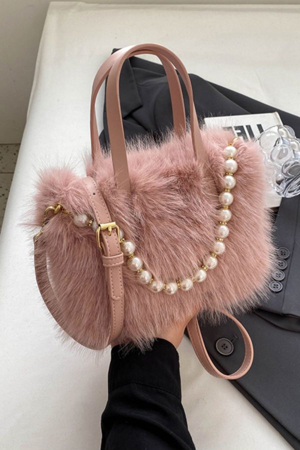 New Fashion Beige Pearl Fuzzy Fur Fluffy Square Crossbody Bag