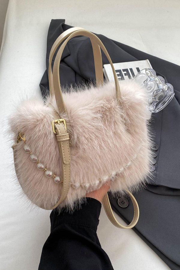 New Fashion Beige Pearl Fuzzy Fur Fluffy Square Crossbody Bag