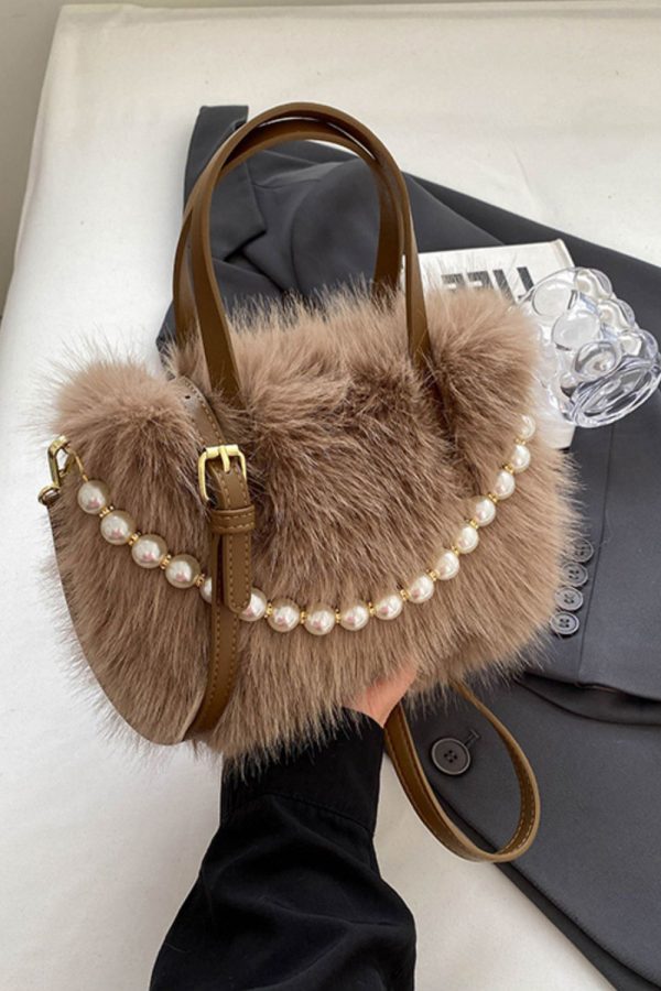New Fashion Beige Pearl Fuzzy Fur Fluffy Square Crossbody Bag