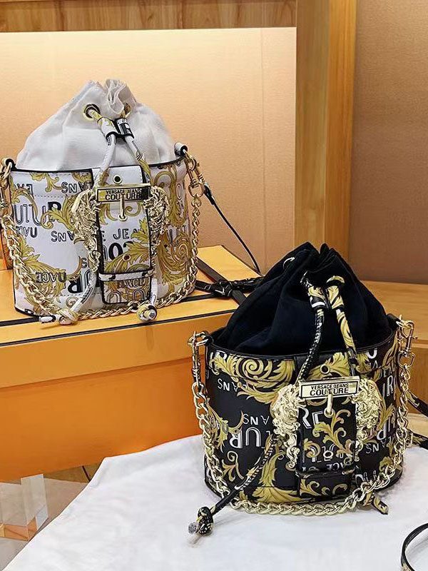 New Fashionable Black Printed Chain Crossbody Bag