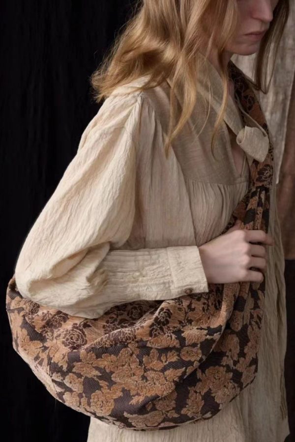 New Leopard Embroideried Velour Large Capacity Satchel Handbag