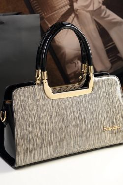 New Retro Large Capacity Faux Leather Portable Women Handbags