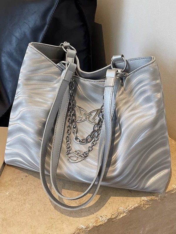 New Silver Versatile Chain Large Capacity Shoulder Bag