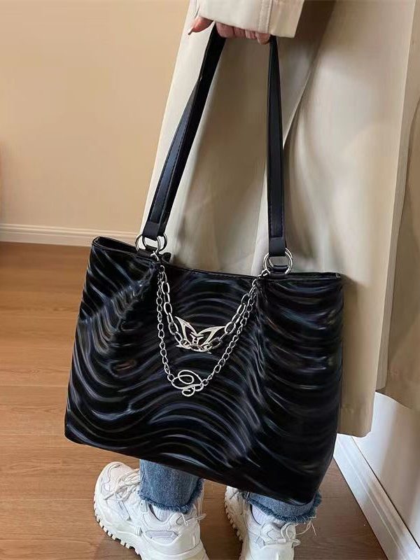 New Silver Versatile Chain Large Capacity Shoulder Bag