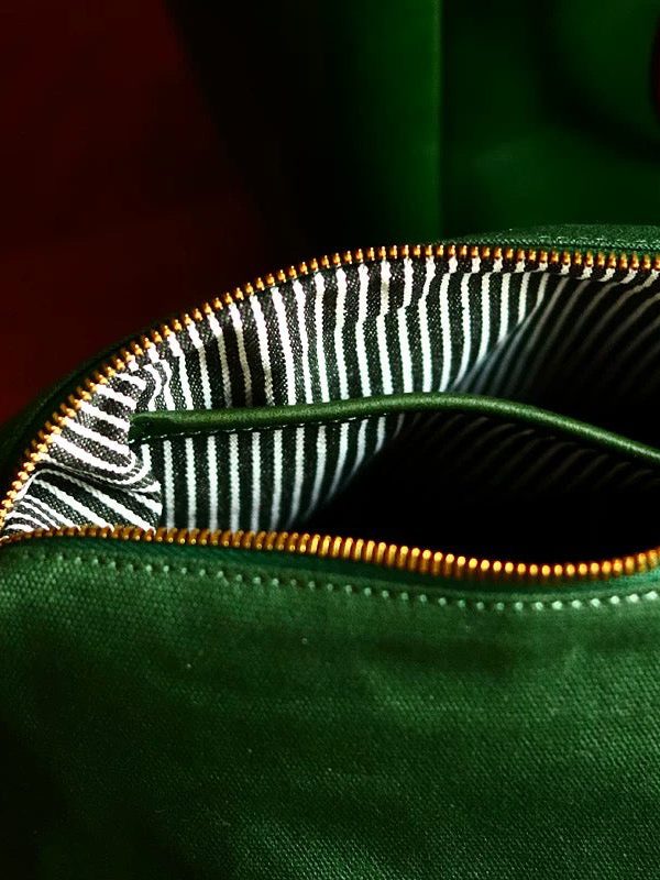 Organic Tea Green Large Capacity Faux Leather Bucket Bag