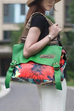 Original Design Large Capacity Printed Messenger Bag