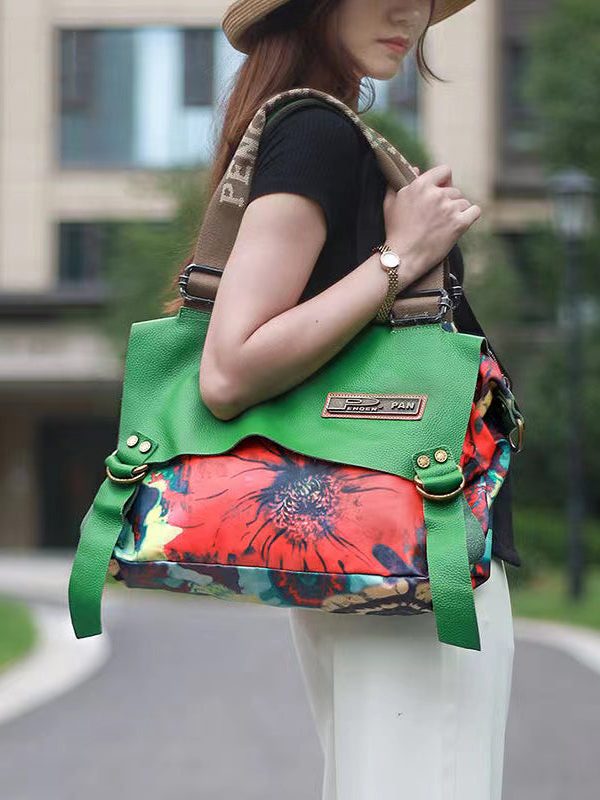 Original Design Large Capacity Printed Messenger Bag