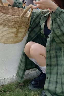 Puff Sleeved Plaid Shirt