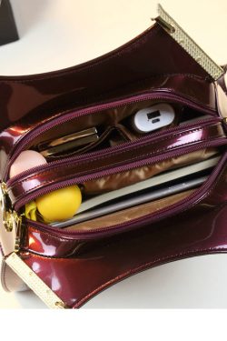 Retro Black Print Large Capacity Faux Leather Tote Handbag