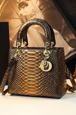 Retro Gradient Color Serpentine Faux Leather Tote Handbag