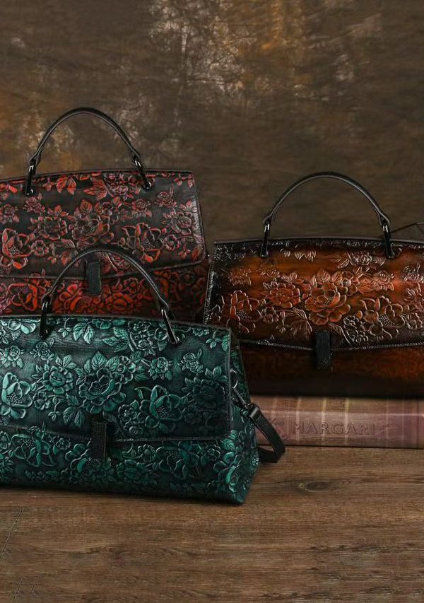 Retro Green Embossed Calf Leather Messenger Bag