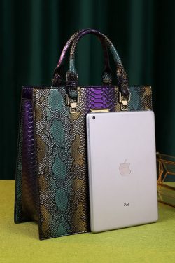 Retro Mixed Color Serpentine Large Capacity Tote Handbag