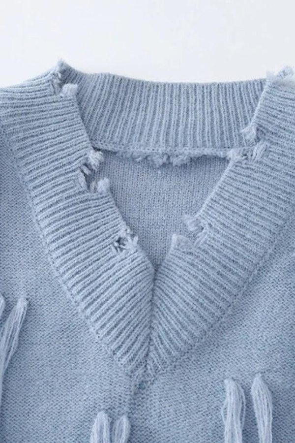 Ripped Tasseled Sweater Vest