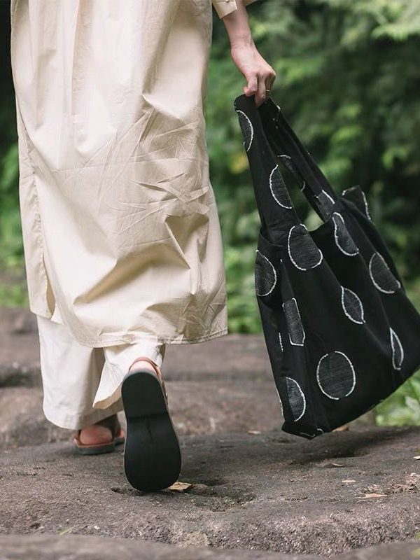 Simple Black Dot Embroideried Jacquard Linen Satchel Handbag