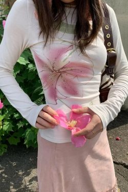 Soft Girl Lilium Top