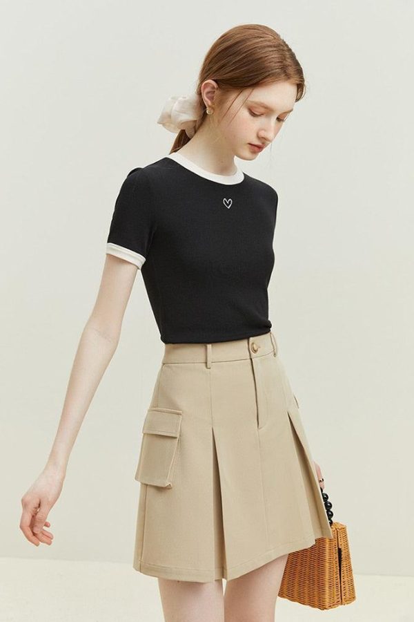 Soft Girl Minimal Heart Tee