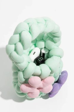 Soft Girl Super Bulky Yarn Handbag