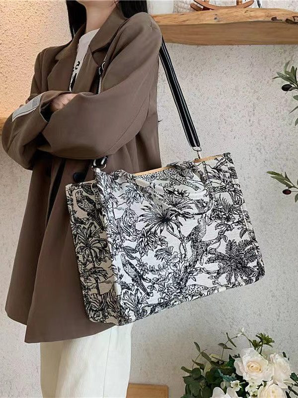 Spring New Jacquard Embroidered Large Capacity Handbag